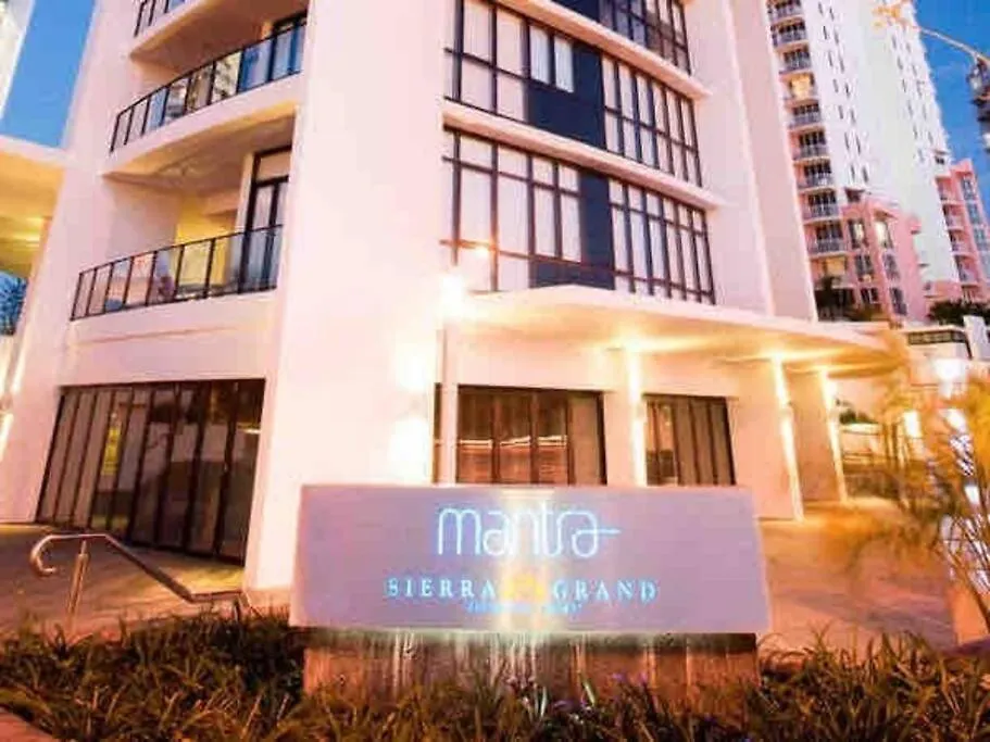 Sea Views Broadbeach ゴールドコースト