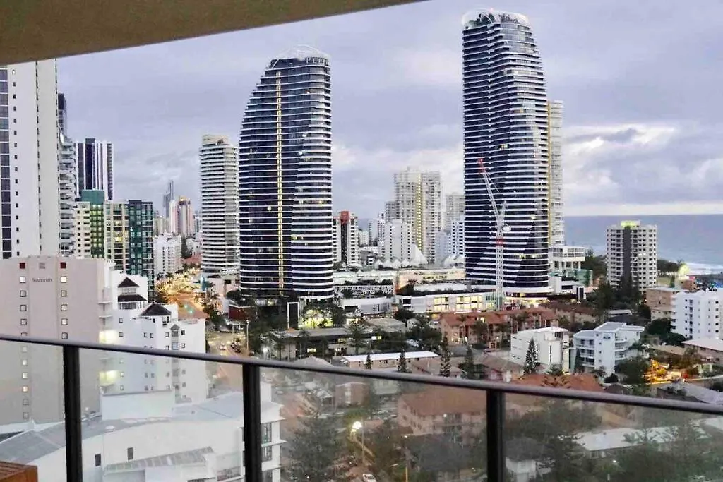 Sea Views Broadbeach ゴールドコースト